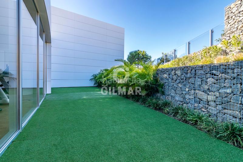 Foto 8aef49a0-9edb-471e-9526-e5411a017e76. Rez-de-chaussée avec chauffage parking piscine dans Estepona