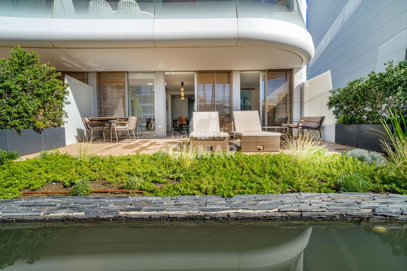 Foto e934391e-e3b0-4673-aba7-07adcce147a2. Rez-de-chaussée avec chauffage parking piscine dans Estepona