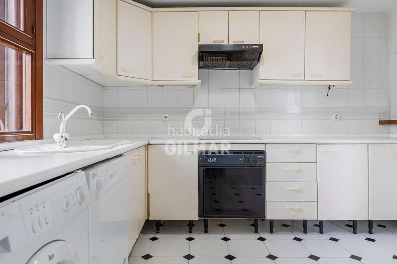 Foto 084d655b-4fc2-49c2-bff0-8e8ae8c532a3. Reihenhaus mit pool in Guadalobón Estepona