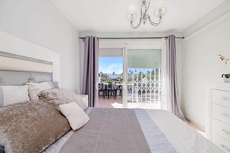 Foto 7d905a73-263a-4df4-9a4f-89575af636ad. Pis amb calefacció a Guadalobón Estepona