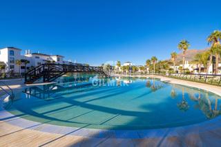 Planta baja en Altos de Estepona. En un entorno tranquilo, rodeado de naturaleza y a pocos minutos