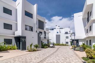 Piccolo appartamento in Altos de Estepona. En un entorno tranquilo, rodeado de naturaleza y a pocos minutos