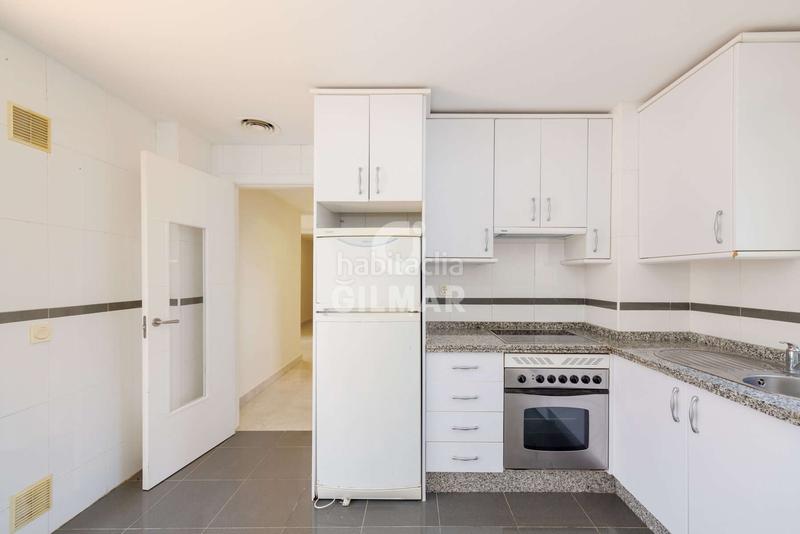 Foto 6c75cbec-30fe-4f3d-8971-3a42f4cc61aa. Zweistöckige wohnung mit heizung parking pool in La Concha - Resina Golf Estepona