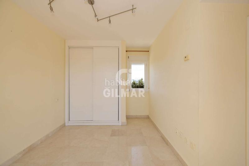 Foto 95f0e380-695e-4025-a7a1-2a231cc67ee3. Zweistöckige wohnung mit heizung parking pool in La Concha - Resina Golf Estepona