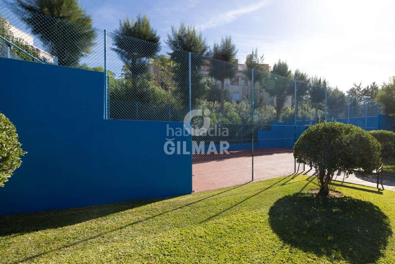 Foto a85c1819-2b3f-4538-a926-1f9c8e105333. Zweistöckige wohnung mit heizung parking pool in La Concha - Resina Golf Estepona