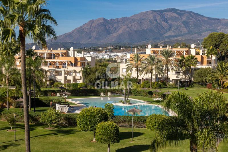 Foto afb022d2-9af7-4140-b0bc-f50efdc86a09. Zweistöckige wohnung mit heizung parking pool in La Concha - Resina Golf Estepona
