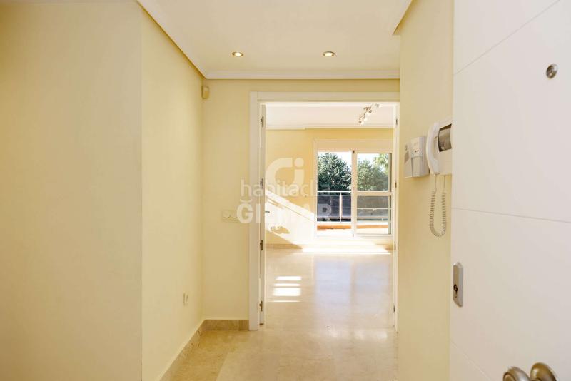 Foto f1b023ae-14cf-4708-9efb-408d04b6ff09. Zweistöckige wohnung mit heizung parking pool in La Concha - Resina Golf Estepona