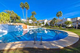 Casa a schiera in Nueva Atalaya. Descubre esta excelente oportunidad de inversión en monte biarri