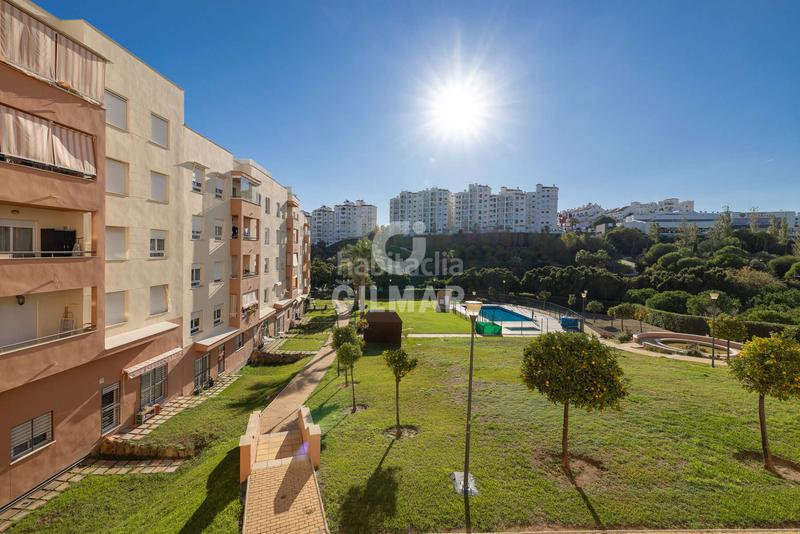 Foto 45ca33b3-bcf3-407b-a040-35068da8f573. Pis amb calefacció aparcament piscina a Huerta Nueva Estepona