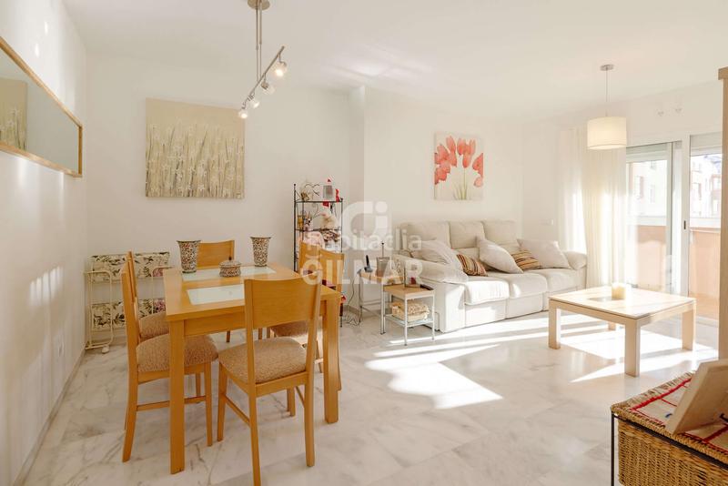 Foto 4b010bae-a8cb-4572-a075-c18d8d6b6e59. Pis amb calefacció aparcament piscina a Huerta Nueva Estepona