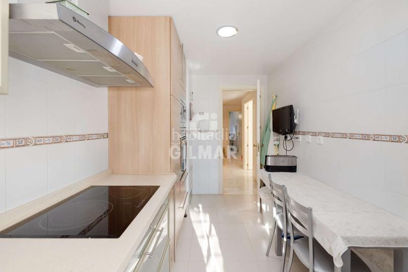 Foto dfbbc3e0-0178-425a-aff3-76e2c3ac40cb. Pis amb calefacció aparcament piscina a Huerta Nueva Estepona