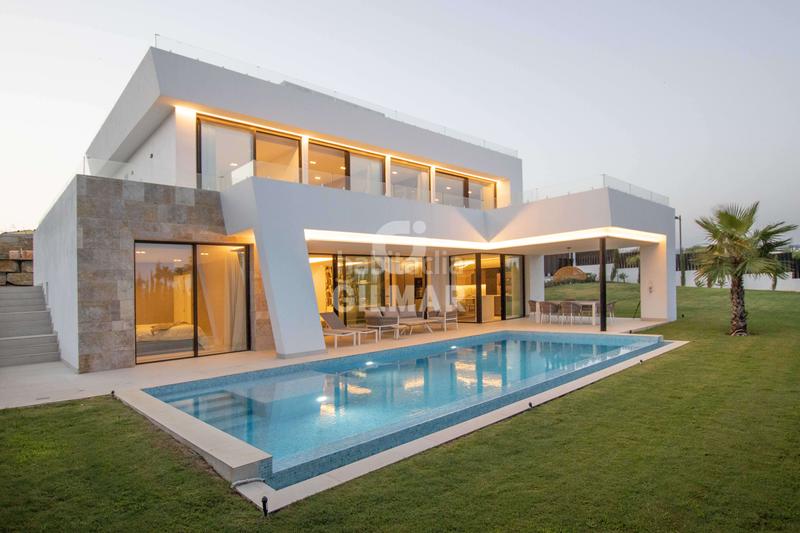 Foto 03a68ae3-6798-45a5-9a85-974cc009197c. Chalet with heating parking pool in Valle Romano Golf Estepona