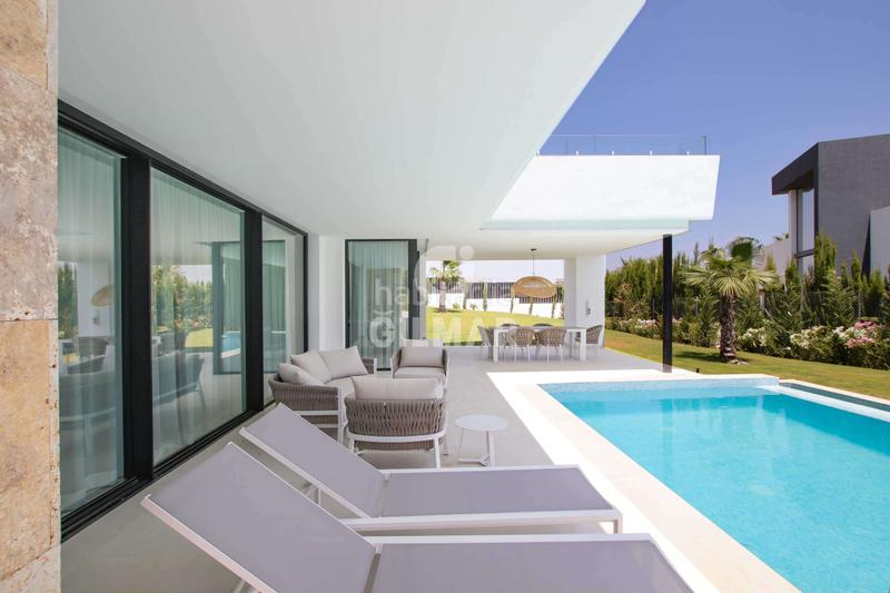 Foto 687efdd1-44cb-4da7-990c-1bb9b9f2dab1. Chalet with heating parking pool in Valle Romano Golf Estepona