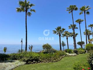 Apartment in Guadalmansa. Lujo junto al mar  new golden milebienvenido a este impresionant