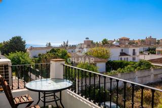 Dúplex en Guadalobón. Te presentamos este acogedor y luminoso dúplex de 3 dormitorios