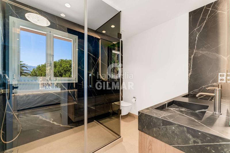 Foto 65002674-cce0-49da-a1b3-af58289e6004. Casa adossada amb calefacció a El Velerín Estepona