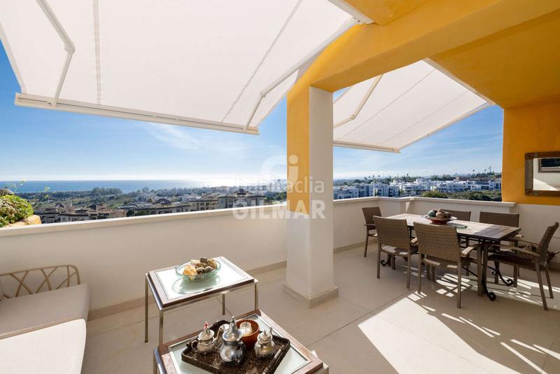 Foto 08cf9e71-2f93-492e-8749-0b3b9d0a5c0c. Tríplex amb calefacció aparcament piscina a La Concha - Resina Golf Estepona