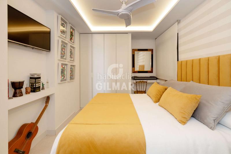 Foto 4a6799c0-9ae7-4ab3-ac56-8978395976bc. Tríplex amb calefacció aparcament piscina a La Concha - Resina Golf Estepona