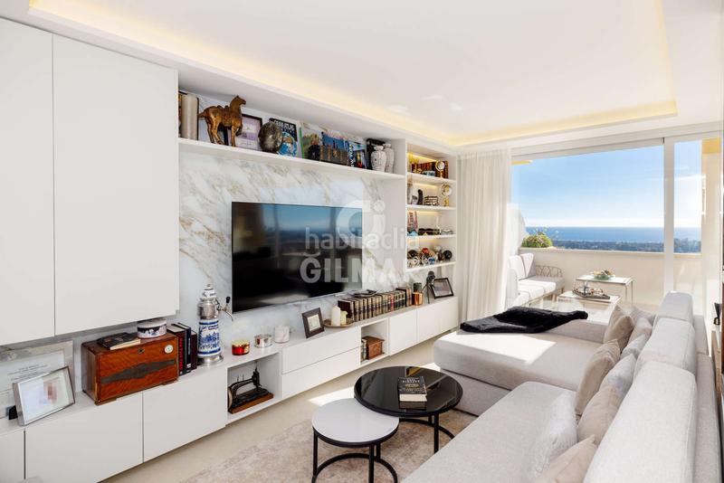 Foto 77549334-8cb9-4a4c-9633-9dfdc262d491. Tríplex amb calefacció aparcament piscina a La Concha - Resina Golf Estepona