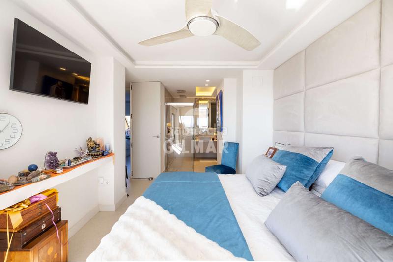 Foto e8ce8f07-1017-41b5-a235-0e484a613909. Tríplex amb calefacció aparcament piscina a La Concha - Resina Golf Estepona