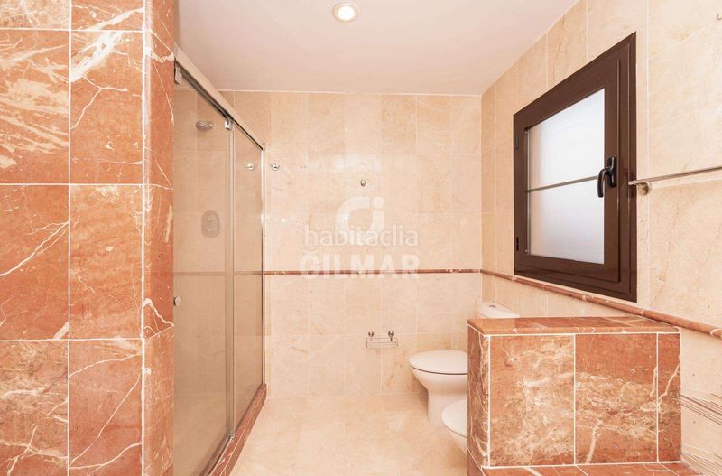 Foto 4dbf3fd7-d0c0-4d5f-9612-d8aef4e541a5. Apartament amb calefacció aparcament a Atalaya - Isdabe Estepona