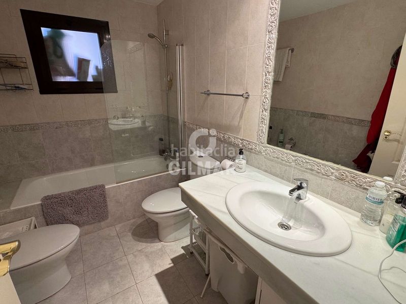 Foto 736dc12d-d89f-4b8c-9967-e98f6afc4d80. Apartament amb calefacció aparcament a Atalaya - Isdabe Estepona