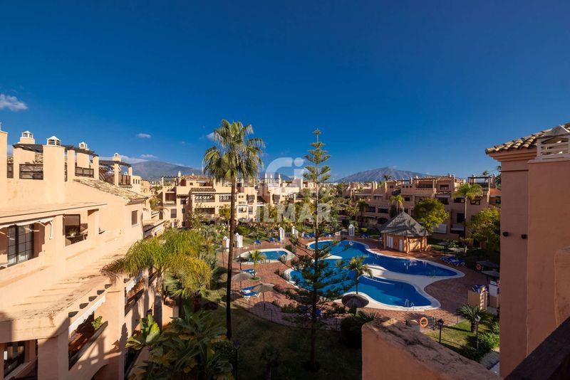 Foto 937ab10e-1414-47d8-aa52-4e0e24a68ad5. Apartament amb calefacció aparcament a Atalaya - Isdabe Estepona