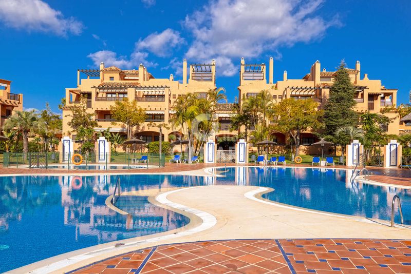 Foto f603d697-f937-4aff-bbd2-c52ec7129580. Apartament amb calefacció aparcament a Atalaya - Isdabe Estepona