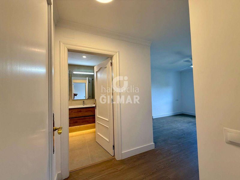 Foto 0477beb1-8da5-4337-9e6b-e41cb6dd134b. Apartament amb calefacció aparcament piscina a Nueva Atalaya Estepona