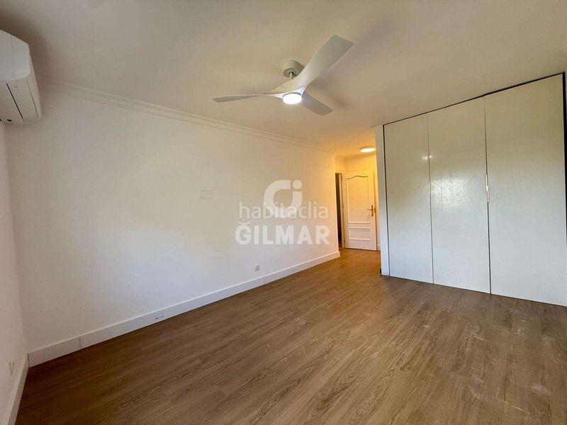 Foto 50d9240d-2a85-4c5f-9315-c1cbfe02df2c. Apartament amb calefacció aparcament piscina a Nueva Atalaya Estepona