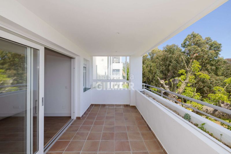 Foto 651c96a9-1162-4f43-b76f-04f6a8e5da02. Apartament amb calefacció aparcament piscina a Nueva Atalaya Estepona