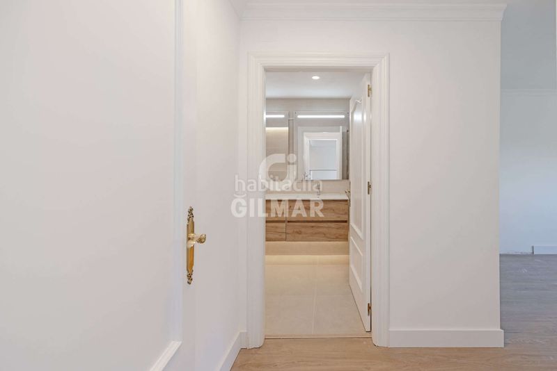 Foto 6ef9d518-4286-44c5-846e-1534f978a413. Apartament amb calefacció aparcament piscina a Nueva Atalaya Estepona