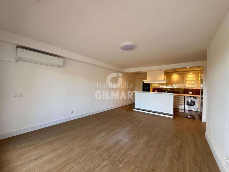 Foto 73b0cab6-6011-49b0-93f9-00006354e59a. Apartament amb calefacció aparcament piscina a Nueva Atalaya Estepona