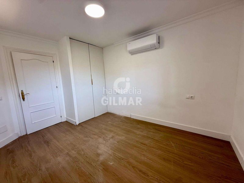Foto 752ae0d7-2aca-47a3-9cf7-102d535ddcbc. Apartament amb calefacció aparcament piscina a Nueva Atalaya Estepona