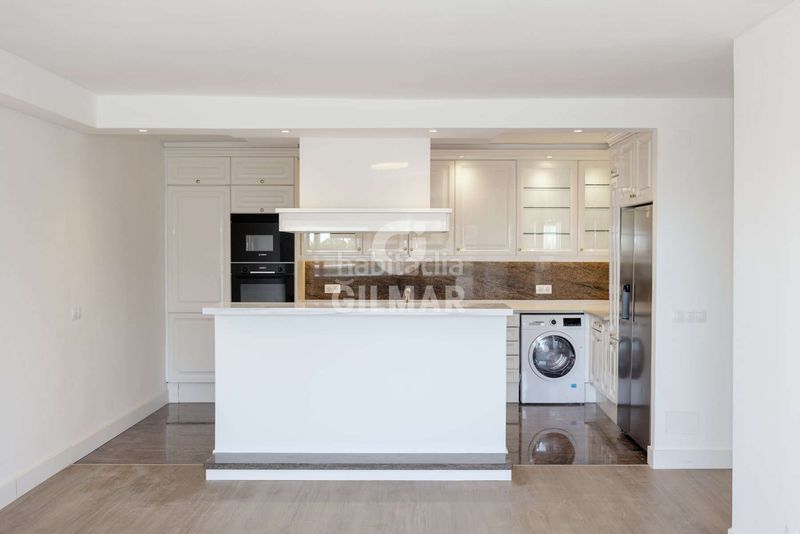 Foto 923a2b00-6781-4c0d-beb5-4c843240e9b0. Apartament amb calefacció aparcament piscina a Nueva Atalaya Estepona