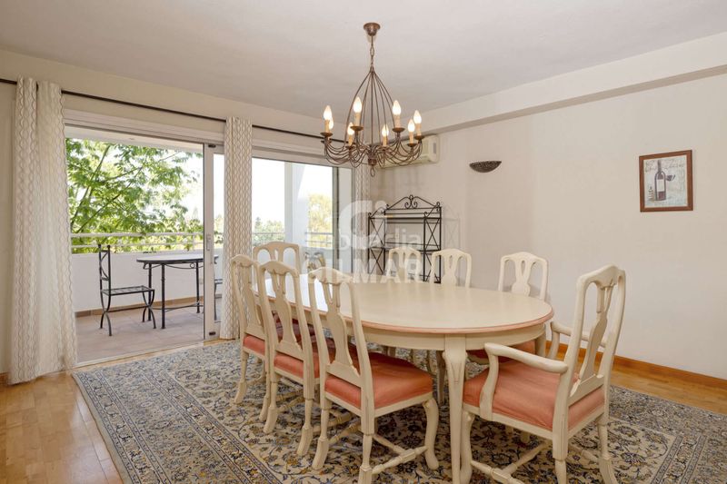 Foto f1c6b65f-2a21-4ad7-a5c7-4092a5920daf. Apartament amb calefacció aparcament piscina a Nueva Atalaya Estepona