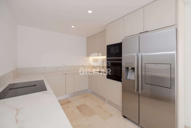 Foto 00ac4540-1526-4bd1-b857-9ba6e5cb0ffe. Apartament amb calefacció aparcament piscina a Nueva Atalaya Estepona