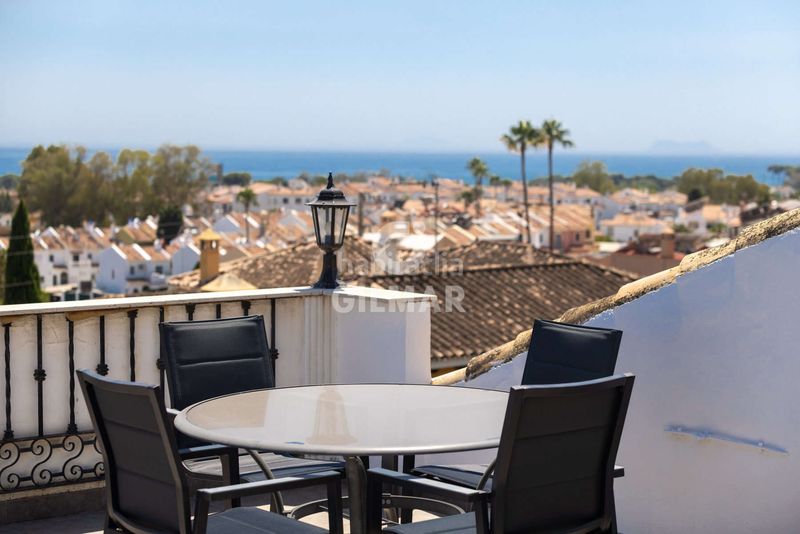 Foto 7a882678-0b0e-4b93-9d90-201492339617. Apartament amb calefacció aparcament piscina a Nueva Atalaya Estepona