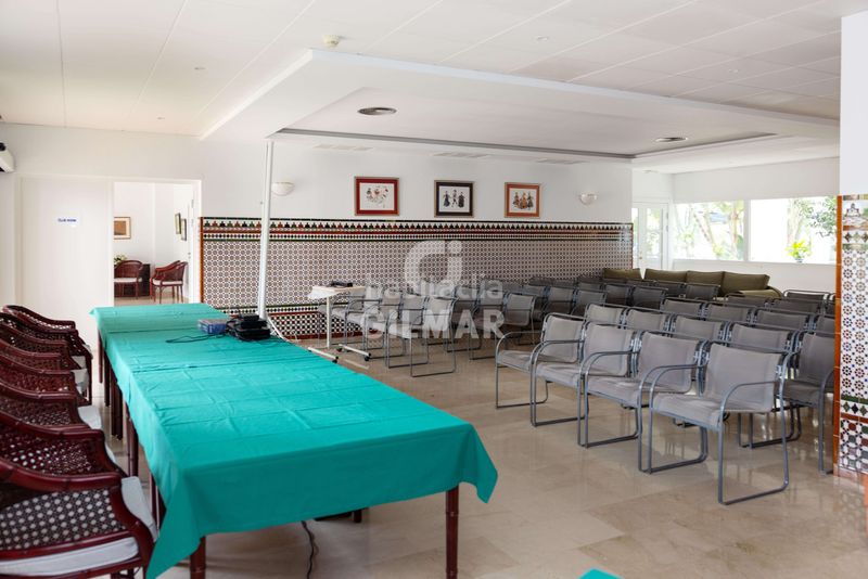 Foto 9d660595-504c-4c15-ad81-6b0649334858. Apartament amb calefacció aparcament piscina a Nueva Atalaya Estepona