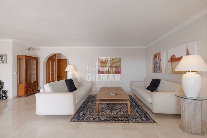 Foto a18ae58b-eb9e-4920-8a6e-7e57756f3a87. Apartament amb calefacció aparcament piscina a Nueva Atalaya Estepona