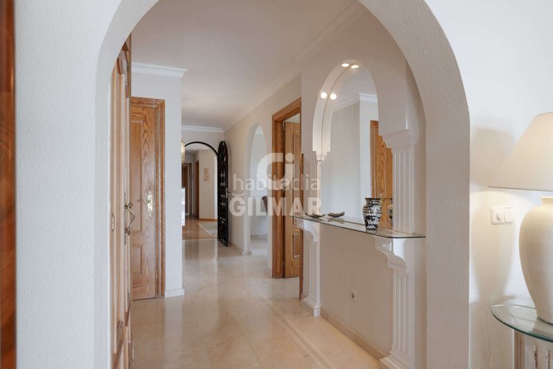 Foto bdafe463-7dc1-4c73-8885-85aa6931eedf. Apartament amb calefacció aparcament piscina a Nueva Atalaya Estepona