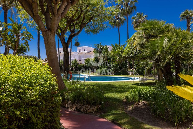 Foto fbb64f0a-5d7b-40b6-b822-f785aea369b7. Apartament amb calefacció aparcament piscina a Nueva Atalaya Estepona