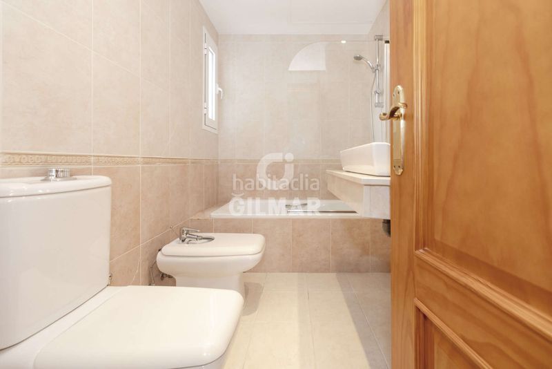Foto d25837f1-43f9-427f-9467-9b02df88fad0. Xalet amb calefacció piscina a Casares golf - Casares del sol Casares