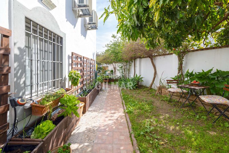 Foto 8800ffd2-bfa4-4622-b005-075e3a63d1bb. Casa aparellada amb calefacció aparcament a sierra de Estepona - avda. de andalucía Estepona