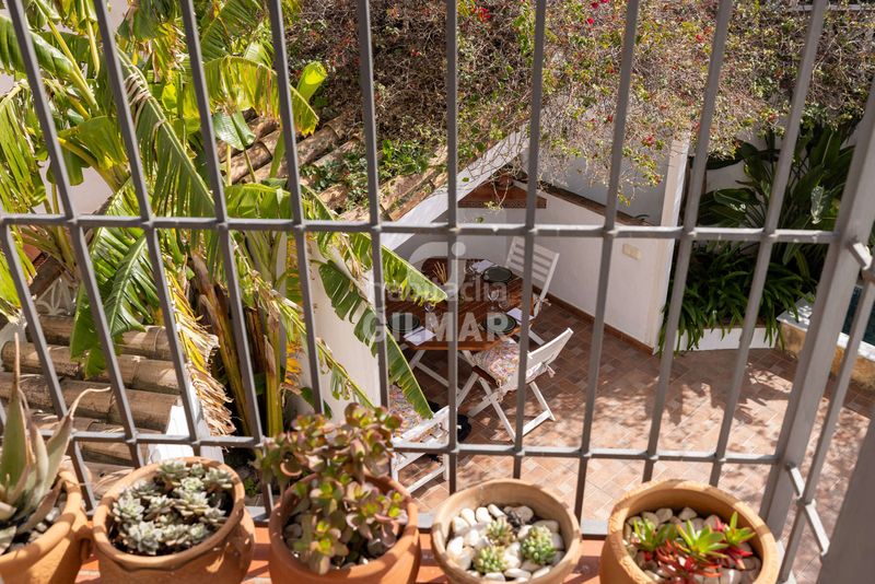 Foto c4b2a39d-73b2-4d0e-9128-b689a6cd9222. Casa aparellada amb calefacció aparcament a sierra de Estepona - avda. de andalucía Estepona