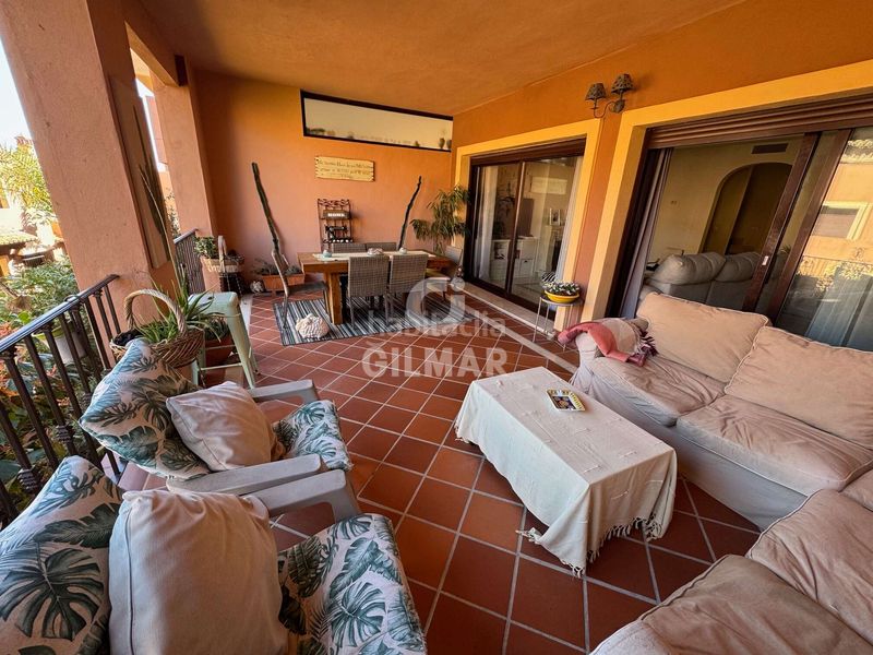 Foto ab610d08-32ca-49ca-842b-03888be33764. Casa adossada amb calefacció aparcament piscina a Estepona