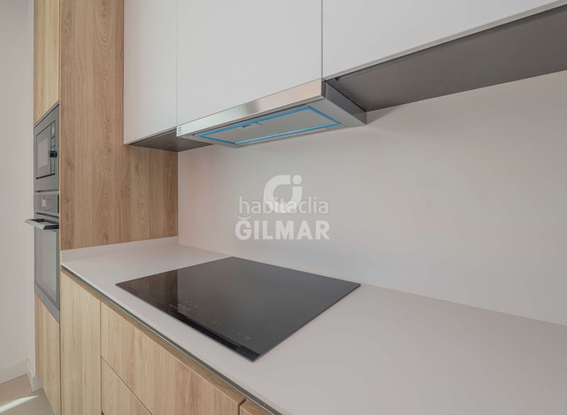 Foto 3e16b258-f3c0-4760-9f8f-818075a6491e. Casa aparellada amb calefacció aparcament piscina a Estepona