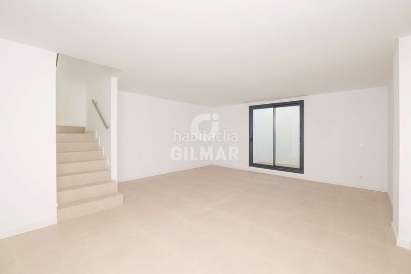 Foto 7147d554-8f89-4322-8a08-69a913f0e61a. Casa aparellada amb calefacció aparcament piscina a Estepona