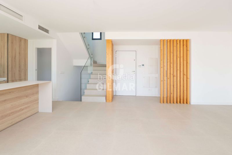 Foto 8ce55993-3758-46c2-a7d0-f4d9f86d115c. Casa aparellada amb calefacció aparcament piscina a Estepona