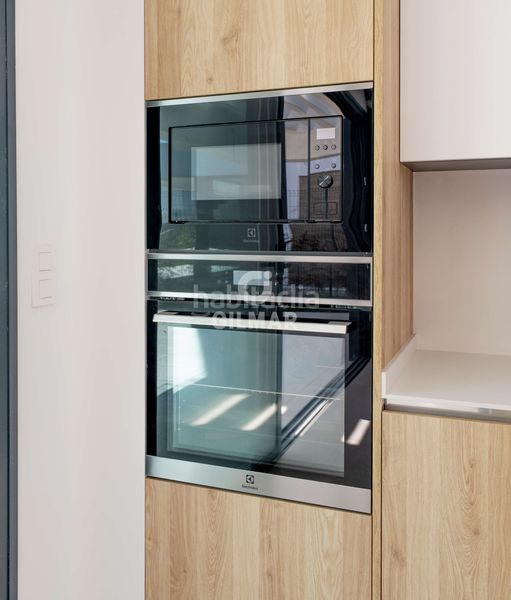 Foto cff8b892-c0e4-49e8-8be7-faea0484a162. Casa aparellada amb calefacció aparcament piscina a Estepona